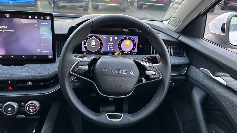 Skoda Superb 2.0 TDI SE Technology 5dr DSG Diesel Estate